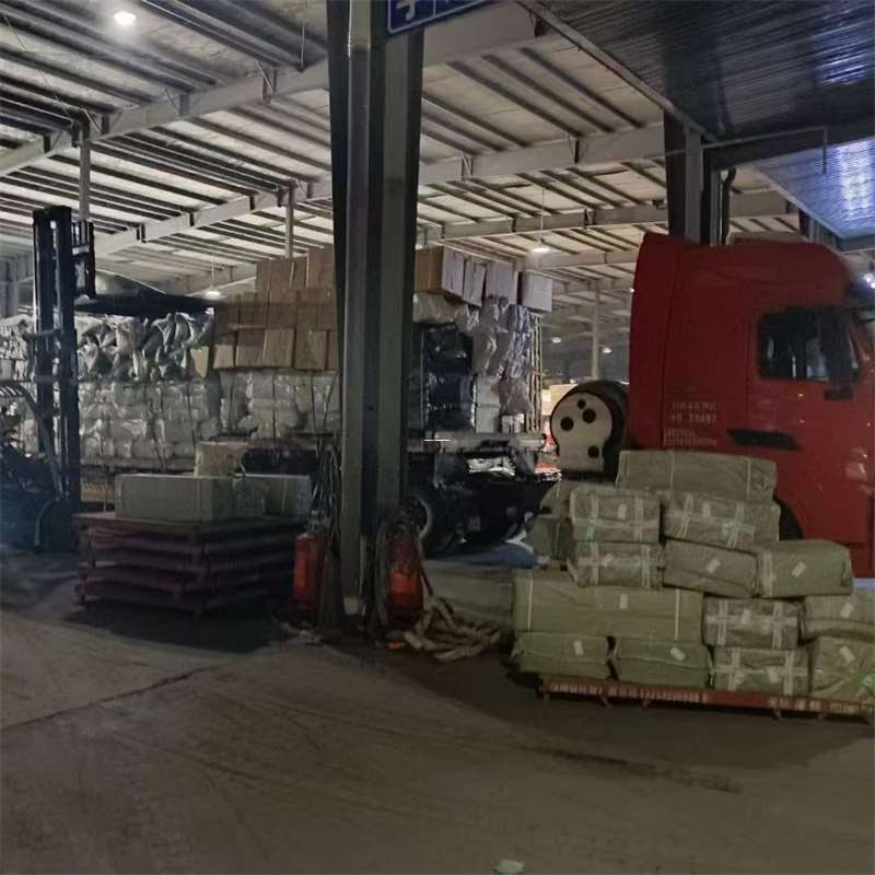 兴平市阿图什市物流专线：大件货运与进仓出口的高效之道